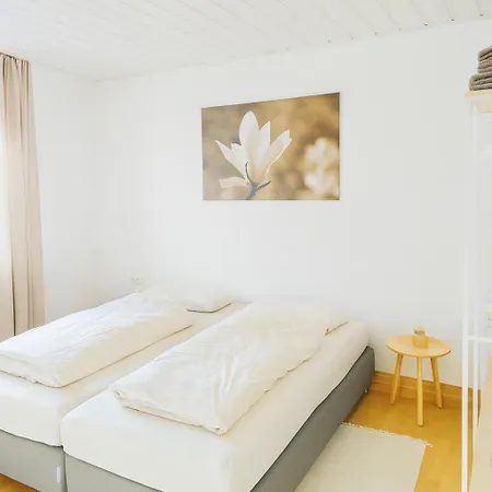 Apartment Dein *